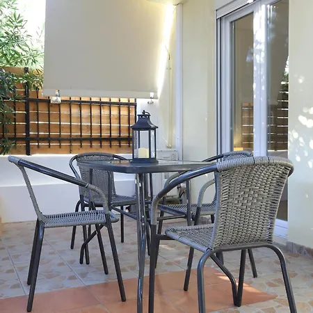 Neapolis Apartment *